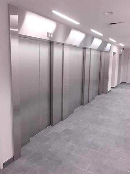 Habillage inox pour TRIPLEX Cabines d'ascenseurs 
